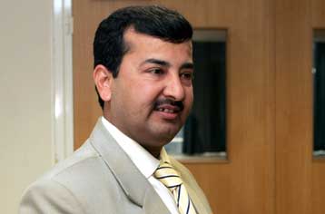 Ελεύθερος αφέθηκε ο πρόεδρος της πακιστανικής κοινότητας Τζαβέτ Ασλάμ