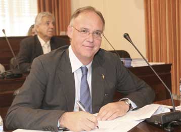 Ο προϋπολογισμός δεν είναι εύκολος στην εκτέλεσή του, παραδέχεται ο Π.Δούκας