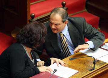 Η βιαιότητα και η κατάχρηση εξουσίας δεν γίνονται δεκτές, ξεκαθάρισε ο Κ.Καραμανλής