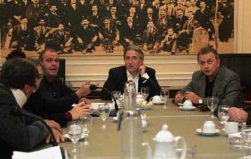 Απεργία μέσα στο δεύτερο δεκαήμερο του Δεκεμβρίου ετοιμάζουν ΓΣΕΕ-ΑΔΕΔΥ