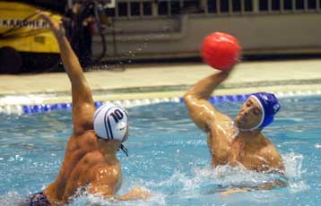 Προελαύνουν Εθνικός και Ολυμπιακός, πολύτιμη νίκη για Γλυφάδα, νεύρα στη Χίο