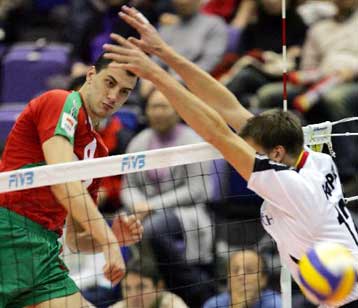 Η Γαλλία πέρασε το εμπόδιο των ΗΠΑ, Βουλγαρία και Ιταλία κέρδισαν Γερμανία και Κούβα