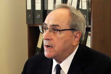 Αποσαφήνιση του ραδιοτηλεοπτικού τοπίου ζητά από την κυβέρνηση ο Ν.Κωνσταντόπουλος