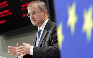 Επιβράδυνση και όχι αναστολή των διαπραγματεύσεων της Τουρκίας προκρίνει η Κομισιόν