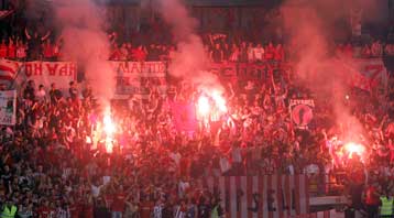 Με κόσμο στις εξέδρες θα υποδεχθεί ο Ολυμπιακός την ΑΕΚ μετά τη μείωση της ποινής του