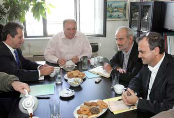 Να παραμείνει ο ΟΤΕ υπό δημόσια διαχείριση, ζητά εκ νέου ο Αλέκος Αλαβάνος