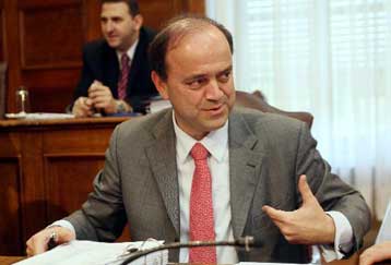 Στροφή 180 μοιρών από τον Σ.Τσιτουρίδη για το «χαράτσι» στα τσεκ απ