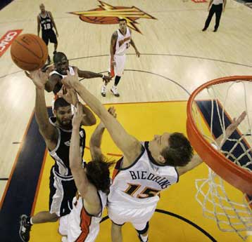 Δέκατη συνεχόμενη νίκη για τους Μάβερικς, 93-87 τους Τίμπεργουλφς