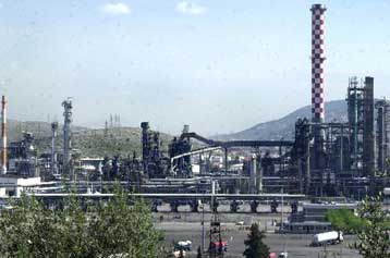 Έκδοση κοινοπρακτικού δανείου 800 εκατ. ευρώ από τα ΕΛΠΕ