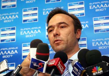 Αισιοδοξεί για καλύτερες διαιτησίες ο Πέτρος Κόκκαλης