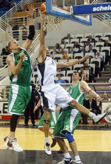 Οι ελπίδες πρόκρισης αυξάνονται για τον ΠΑΟΚ, αλλά μειώνονται για την ΑΕΚ