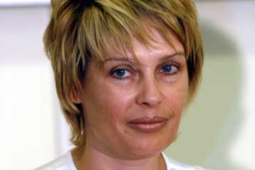 Ρωγμές στη ΝΔ προκαλεί η διάταξη για τις προληπτικές εξετάσεις