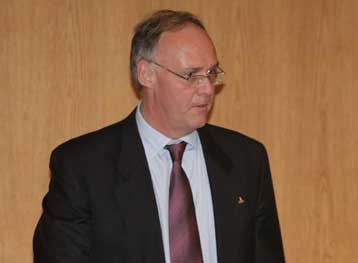 Αραβικό ενδιαφέρον για επενδύσεις (χωρίς γραφειοκρατία) στην Ελλάδα