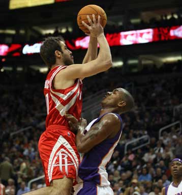 Πέρασαν και δεν ακούμπησαν Σπανούλης και Γλυνιαδάκης στις ήττες Χιούστον και Σιάτλ