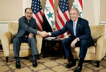 Επιτάχυνση στην ανάληψη της ασφάλειας από τους Ιρακινούς, συμφώνησαν Μπους – Μαλίκι