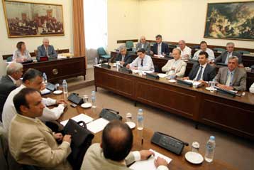 Απουσία της αντιπολίτευσης υπερψηφίστηκε το πόρισμα για τις υποκλοπές