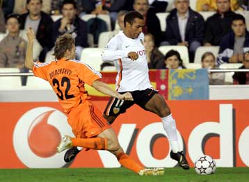 Ρήξη χιαστών ο Ρεγκέιρο, αποδεκατίζεται η Βαλένθια