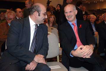 Νέο γραμματέα και Πολιτικό Συμβούλιο εκλέγουν στο ΠΑΣΟΚ