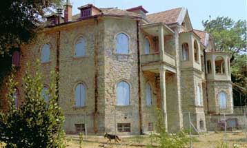 Σε δημοπρασία 850 αντικείμενα της τέως βασιλικής οικογένειας της Ελλάδος