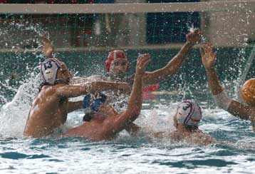 Μεγάλη νίκη της Χίου με 10-9 επί της Σίντεζ Καζάν για το Len Trophy