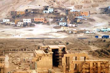 Χιλιάδες οικογένειες απομακρύνονται από αρχαιολογική τοποθεσία της Αιγύπτου