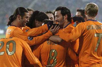 Tα φώτα στο Καμπ Νου για την πρόκριση της Μπαρτσελόνα