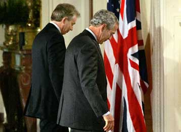 Συνάντηση Μπους-Μπλερ την Πέμπτη υπό το βάρος κρίσιμης έκθεσης για το Ιράκ