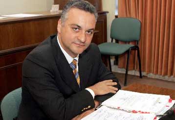 Αδιέξοδο στα λιμάνια, ενώ αναζητάται λύση εν όψει των εορτών