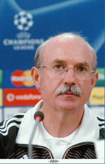 Με ηρεμία η ΑΕΚ μπορεί να τα καταφέρει κόντρα στην Αντερλεχτ, λέει ο Φερέρ