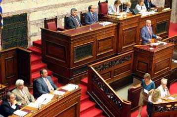 Συμφωνία ΝΔ – ΠΑΣΟΚ για την αλλαγή του άρθρου 16 πριν τα Χριστούγεννα