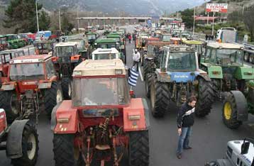 Με μπλόκα απειλούν οι αγρότες λόγω των καθυστερήσεων στις επιδοτήσεις