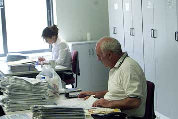 Βάσει αμφιλεγόμενης μεταβατικής διάταξης οι κρίσεις στο Δημόσιο το 2007