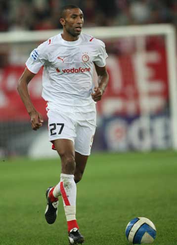 Χωρίζουν οι δρόμοι του Ολυμπιακού και του Αμπντεσλάμ Ουαντού