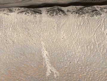 Νερό κυλά «ακόμα και σήμερα» σε πλαγιές του Αρη