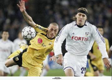 Αργησε να το πιστέψει η ΑΕΚ, δεν ολοκλήρωσε την ανατροπή και συνεχίζει στο UEFA