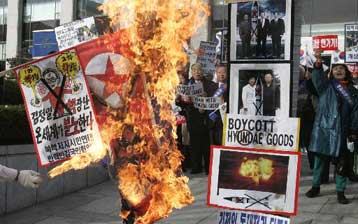 Τη μεγαλύτερη υπόθεση κατασκοπείας υπέρ του Βορρά από το 2000 καταγγέλλει η Σεούλ