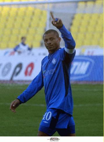 Γροθιές στον βοηθό διαιτητή και διακοπή του Ιωνικός-Ηρακλής στο 92