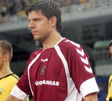 Εσπασε το ρόδι ο Φύσσας, σκόραρε στο 4-1 της Χαρτς επί της Μάδεργουελ