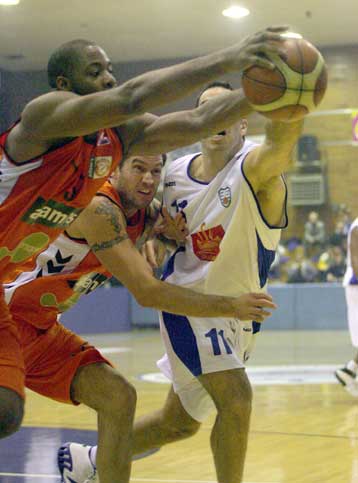 Η Ολυμπιάδα 80-60 το Αιγάλεω στο ντέρμπι των νεοφώτιστων