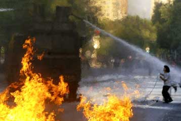 Επεισόδια στη Χιλή μετά την είδηση του θανάτου του Αουγκούστο Πινοτσέτ