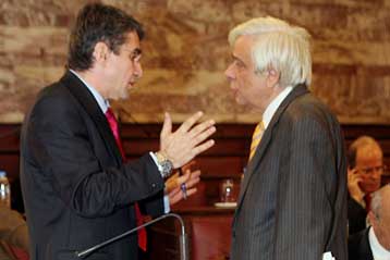 Διαφορετικές απόψεις στη Βουλή για τις σχέσεις κράτους και εκκλησίας