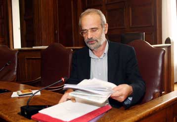 Με τα προεδρεία της ΓΣΕΕ και της ΑΔΕΔΥ συναντήθηκε ο Αλέκος Αλαβάνος