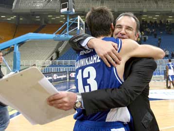 Πρεμιέρα για νίκη του Σκουρτόπουλου στο Αιγάλεω