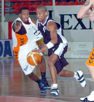 Με ηγέτη τον Ουάσινγκτον ΠΑΟΚ πέρασε από την Πάτρα