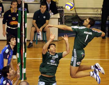 Μόνος πρώτος έμεινε ο Παναθηναϊκός με νίκη 3-1 σετ επί του Ηρακλή