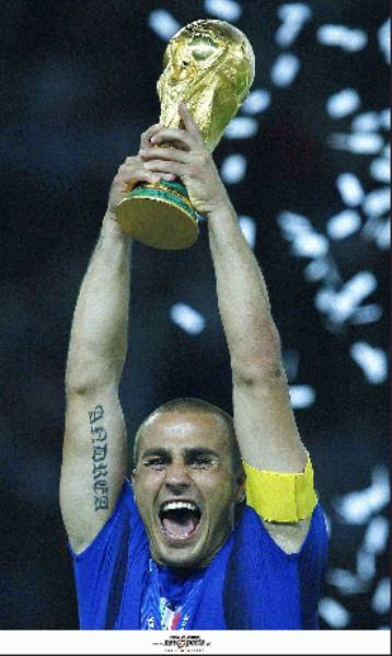 Ο Φάμπιο Καναβάρο φέρεται να είναι ο Καλύτερος Ποδοσφαιριστής του 2006