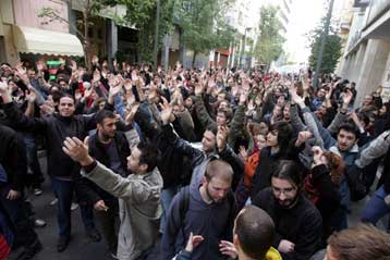 Σε νέες κινητοποιήσεις φοιτητές και καθηγητές, ακόμη και μέσα στις γιορτές