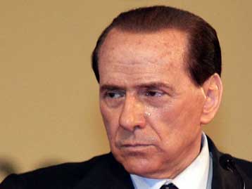 Απόλυτα επιτυχημένη η επέμβαση στην οποία υποβλήθηκε ο Σίλβιο Μπερλουσκόνι