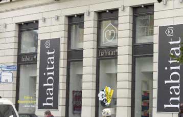 Στον «αέρα» οι προκαταβολές που έδωσαν καταναλωτές στα καταστήματα Habitat