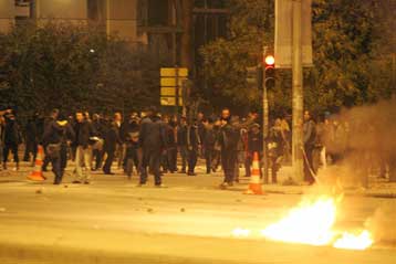 Ομολογία ανηλίκου για συμμετοχή στα επεισόδια έξω από το ΑΠΘ